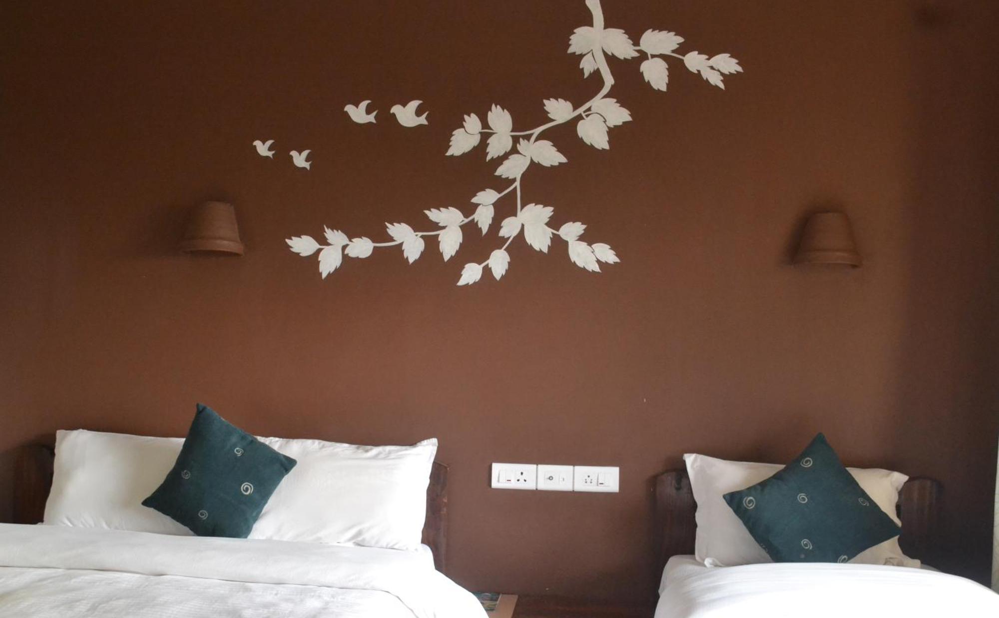 River View Jungle Camp Sauraha Room photo