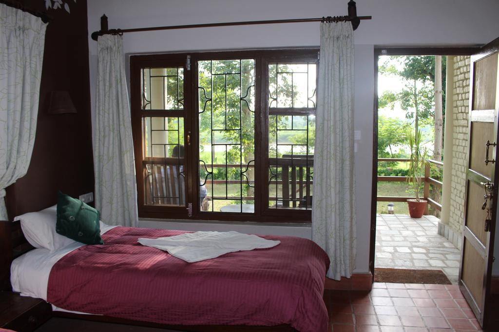 River View Jungle Camp Sauraha Exterior photo